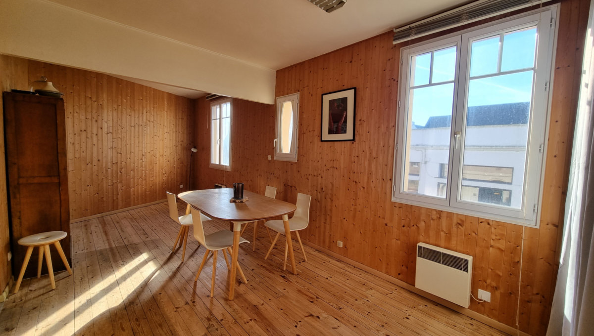 PERROS-GUIREC: Immeuble + local commercial au cœur du centre-ville. Immeuble Vente