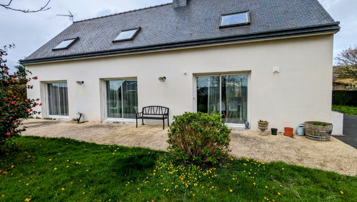 MAISON 140M2 4 CHAMBRES LANNION Maison Vente