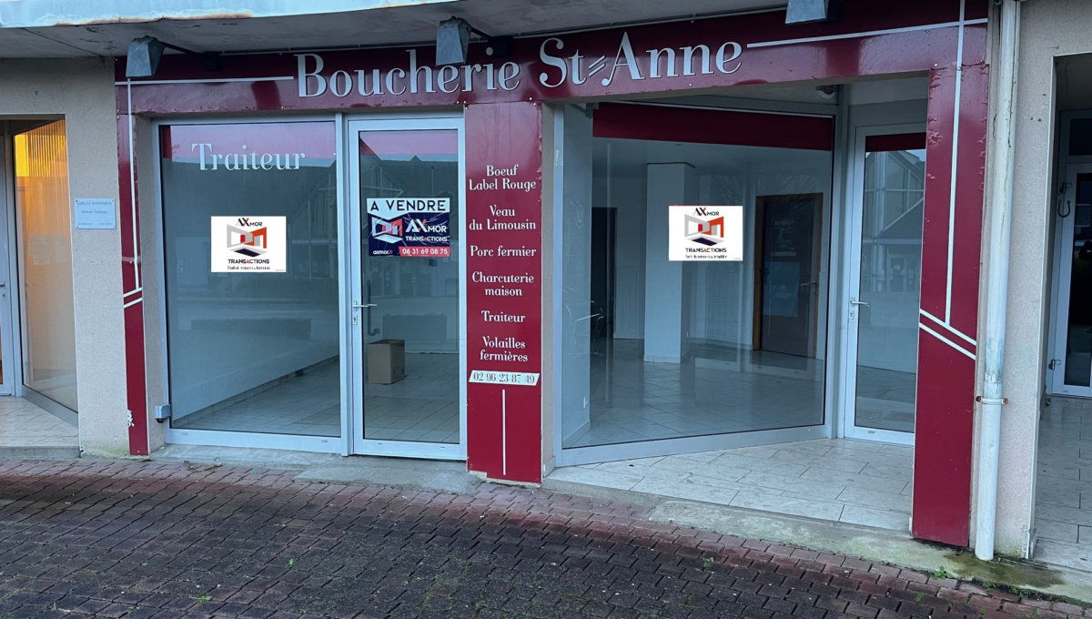 A VENDRE LOCAL COMMERCIAL A TREGASTEL Local Commercial Vente