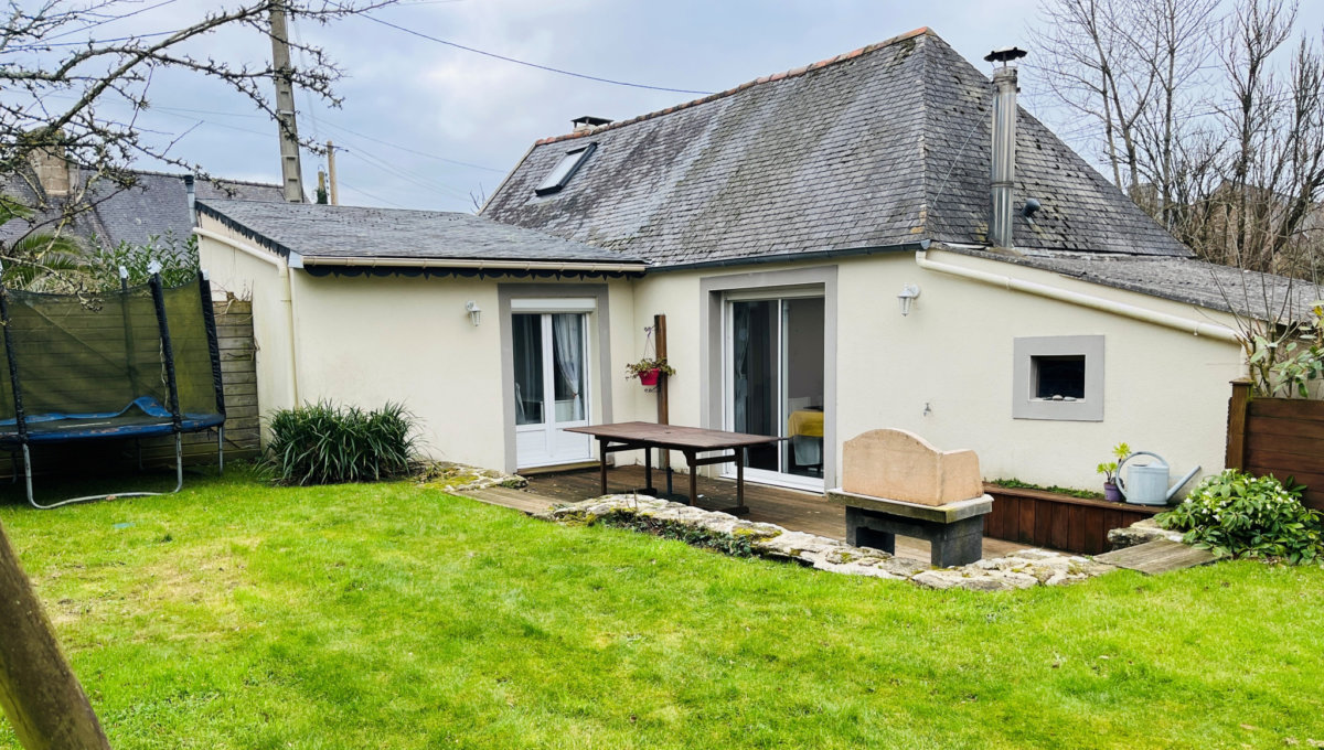 PLOUMILLIAU : Maison au calme avec jardin Maison Vente