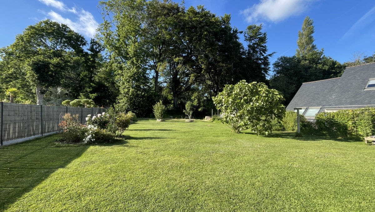 LANNION : Maison familiale avec grand jardin Maison Vente