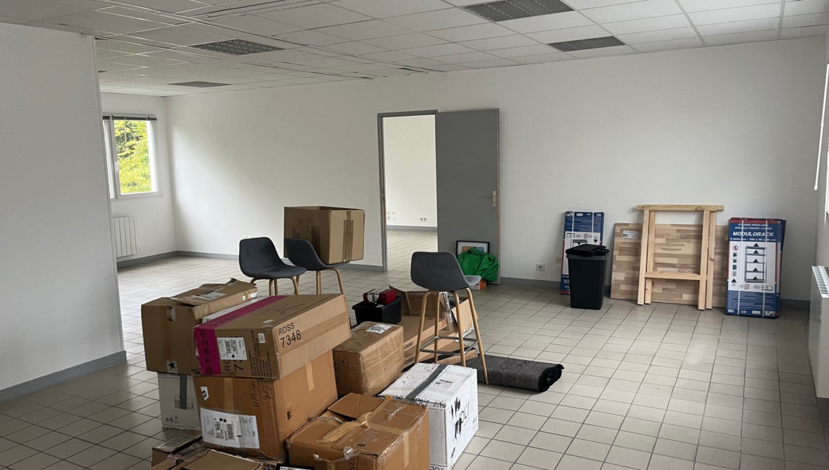 A LOUER A LANNION LOCAL PROFESSIONNEL Local Professionnel Location