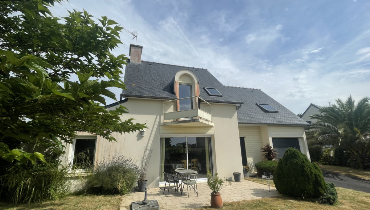 LANNION : Maison lumineuse dans quartier recherché Maison Vente