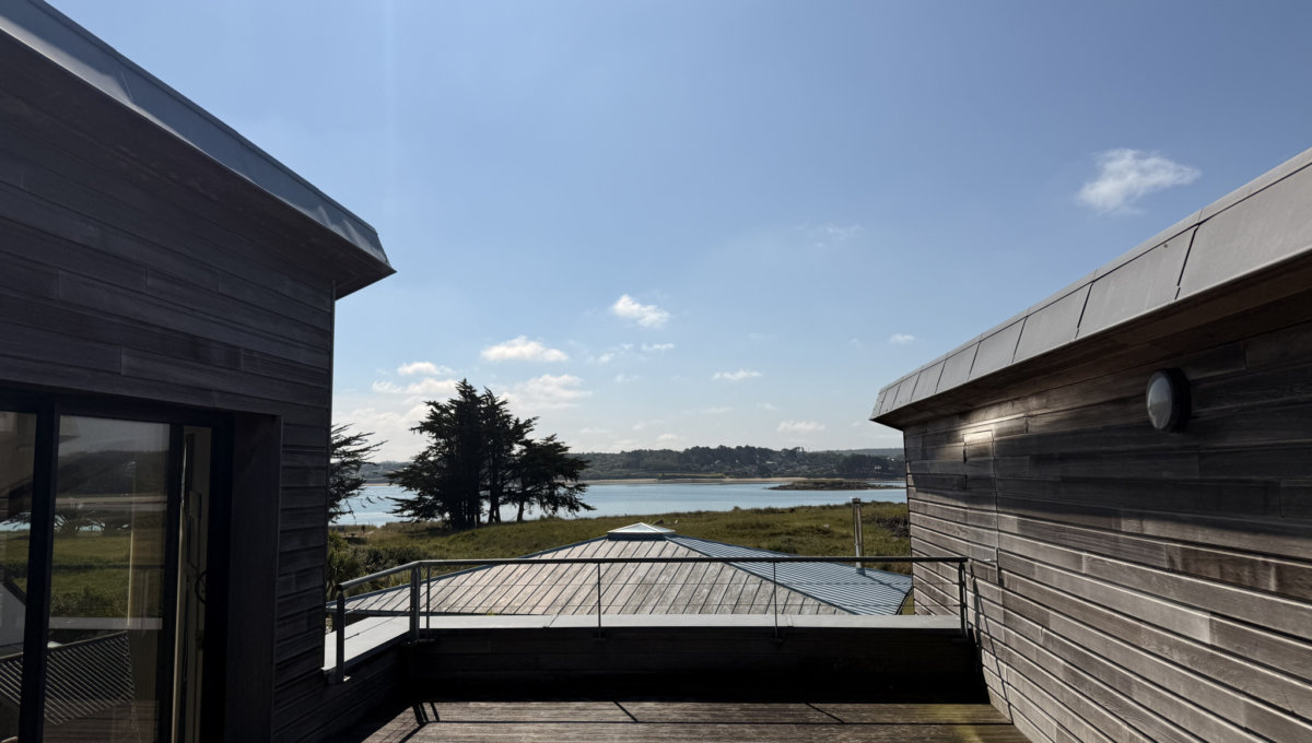 TRIPLEX VUE MER A 100M DE LA PLAGE - ILE GRANDE Triplex Vente