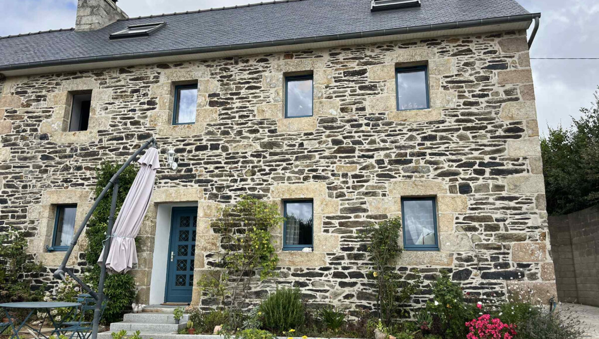 ROSPEZ : Maison en pierres avec jardin Maison Vente
